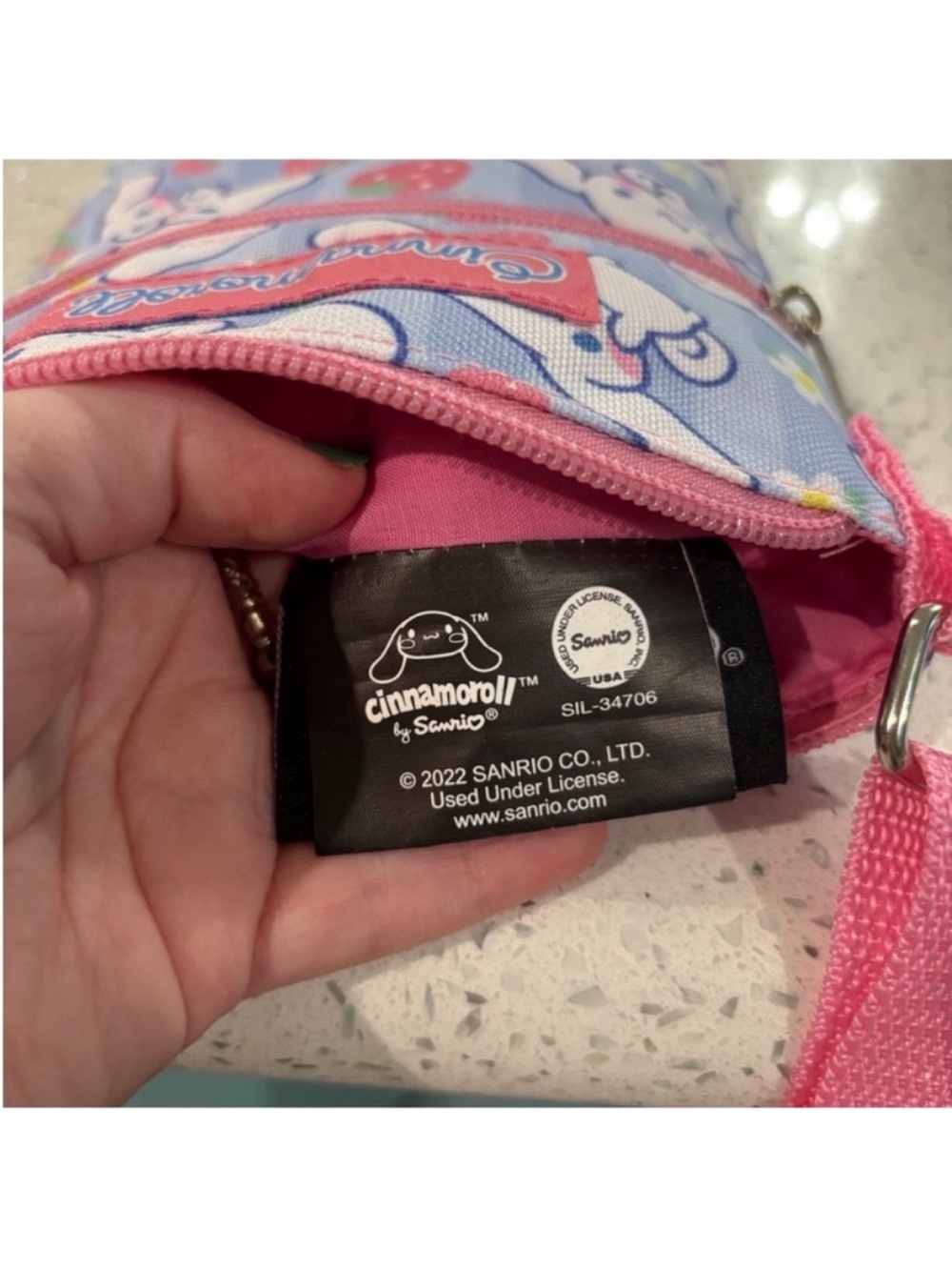 Sanrio Cinnamoroll Bioworld Hot Topic Crossbody - Picture 7 of 8
